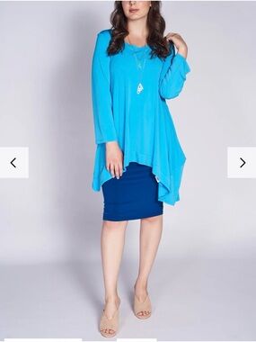 Lightweight Turquoise Long Sleeve Asymmetric Tunic Top